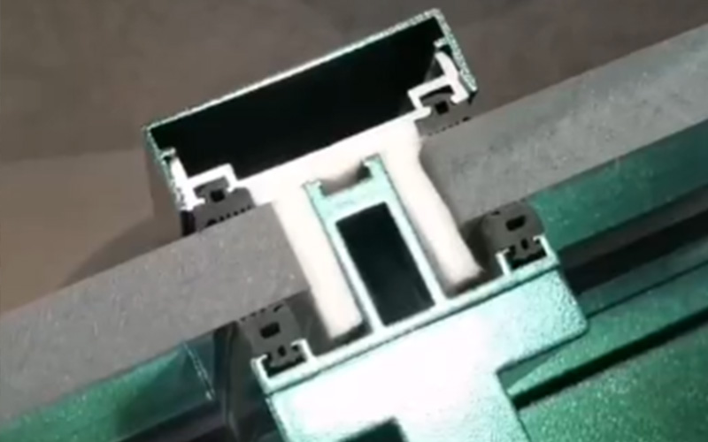 Thermal Bridge Isolation in Curtain Walls