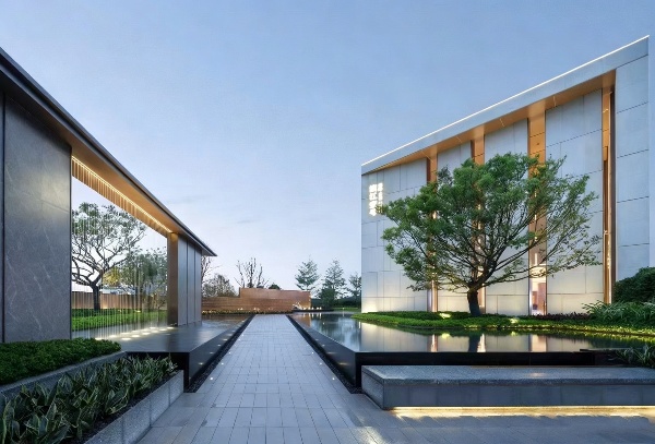 고급 주거 외관을 위한 에너지 절약형 에어로겔 레트로핏